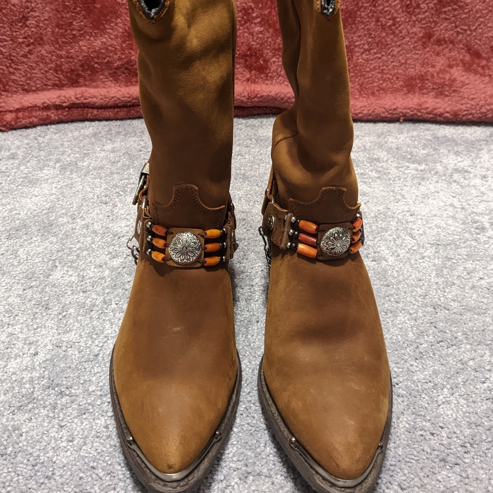 Tan Dingo cowgirl boots 7m